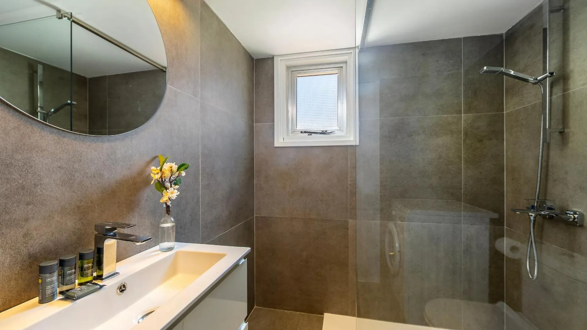 Protaras O2 Seaside Suite